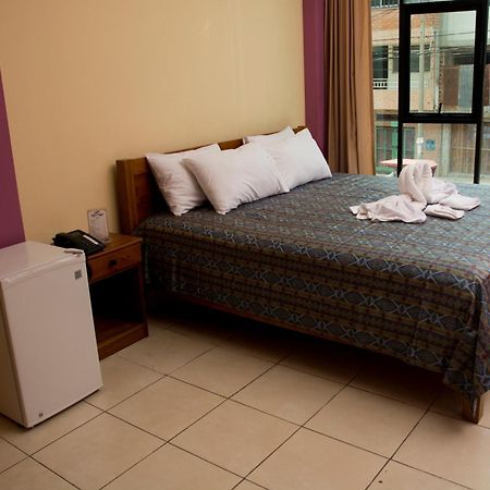 פוקאלפה Hotel Jhor Bush חדר תמונה