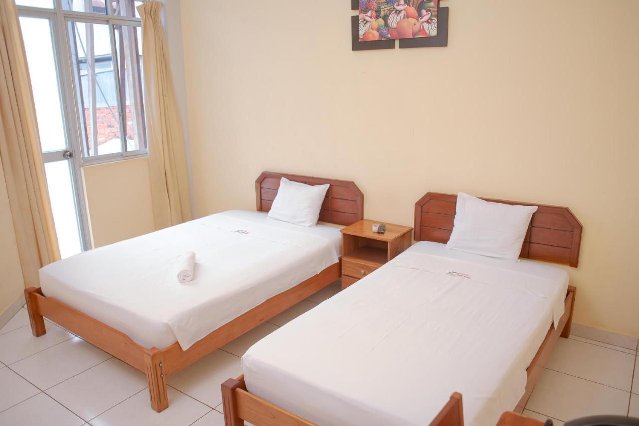 פוקאלפה Hotel Jhor Bush מראה חיצוני תמונה